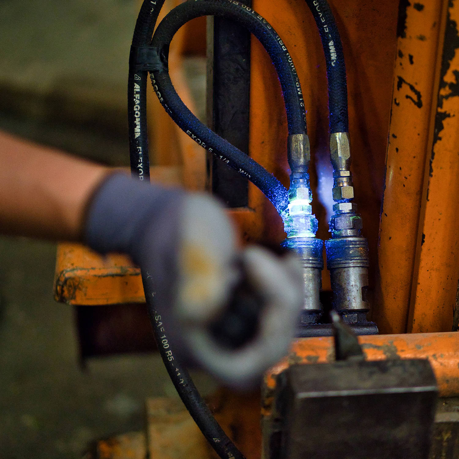 Ölleckdetektion in einem hydraulischen Netzwerk mit Detect Plus Oil